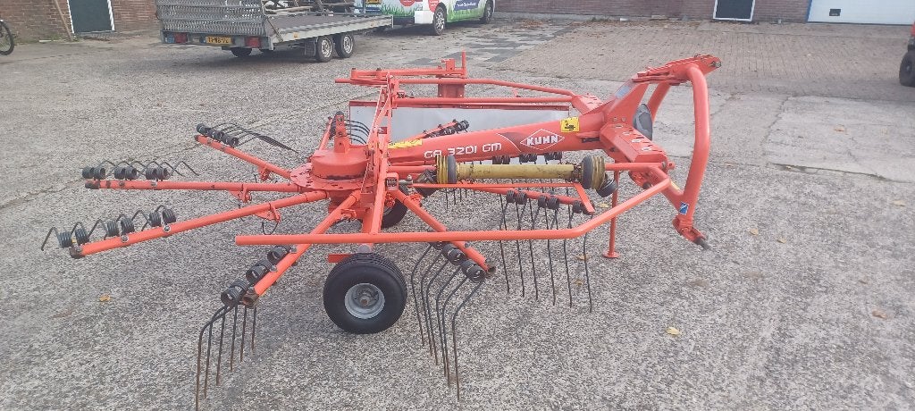 Kuhn GA3201 zwadhark (1 element), Ophalen, Woudhuizermark 79 NL-7325 AC Apeldoorn, Weidebouw, Kuhn