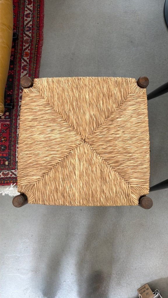 Vintagen houten kruk met biezen zitting, Franse kruk, -, -, Ophalen of Verzenden, Zo goed als nieuw