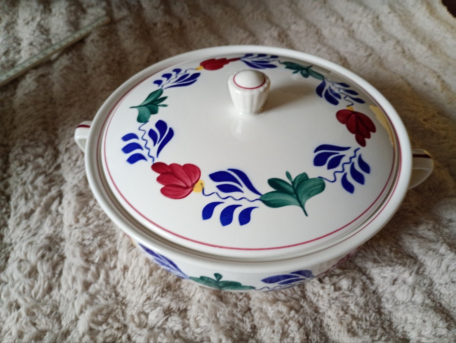 Vintage Boerenbont schaal met deksel - Royal Boch, Huis en Inrichting, Keuken | Servies, Keramiek, Ophalen of Verzenden, Zo goed als nieuw