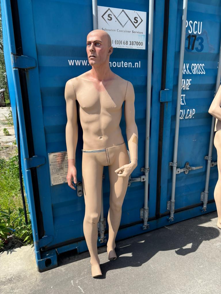 Hindsgaul mannequin paspop etalagepop, Ophalen