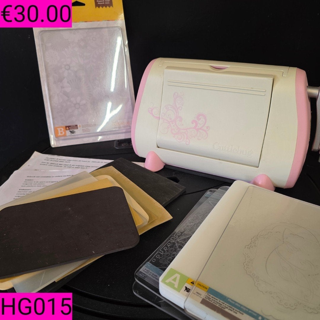 Cricut Cuttlebug snij- en embossingmachine, Hobby en Vrije tijd, Ophalen of Verzenden, Gebruikt, Gereedschap of Toebehoren