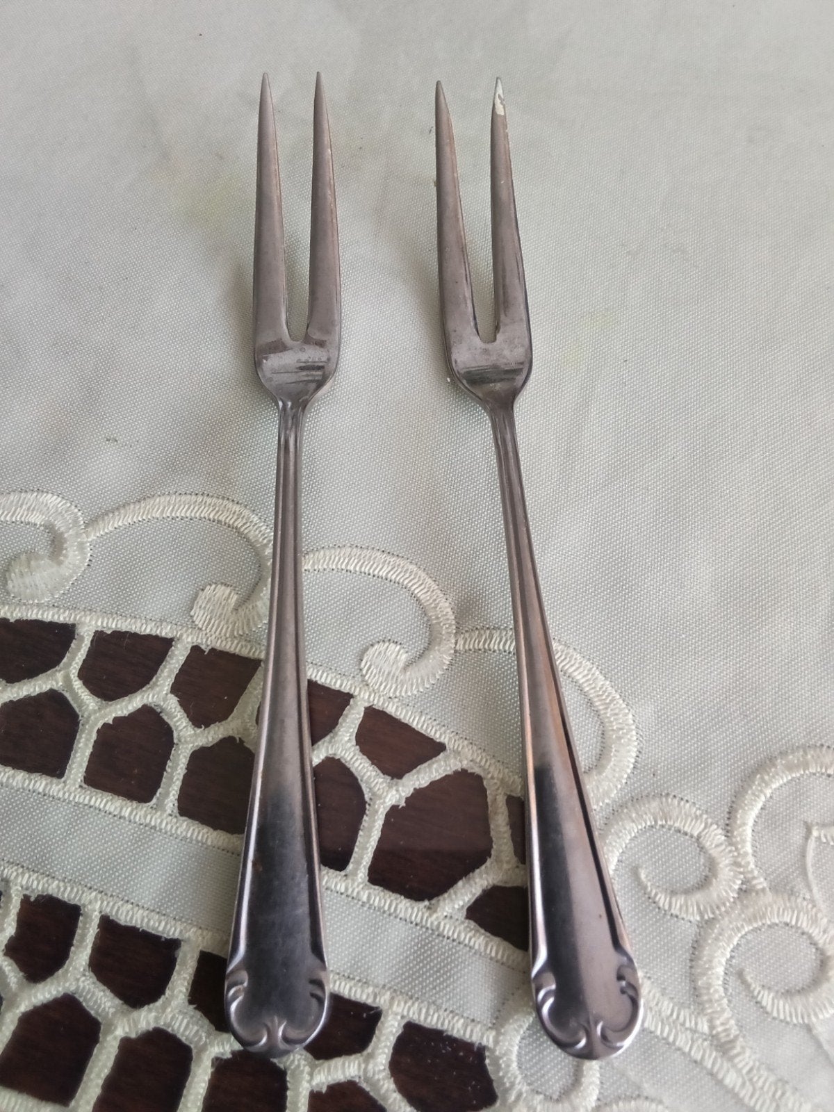 Set van 2 vintage zilverkleurige vlees vorkjes, Antiek en Kunst, Antiek | Bestek, Ophalen of Verzenden