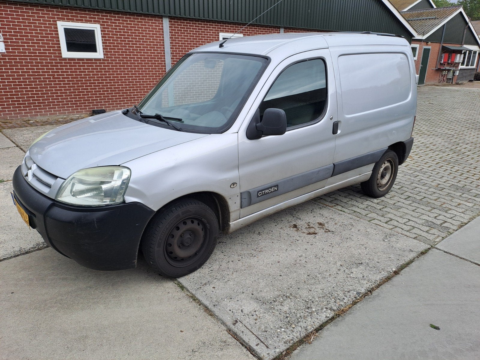 Citroën Berlingo 2.0 HDI 800 2004, Auto's, Bestelauto's, Voorwielaandrijving, 4 cilinders, Citroën, 593 kg
