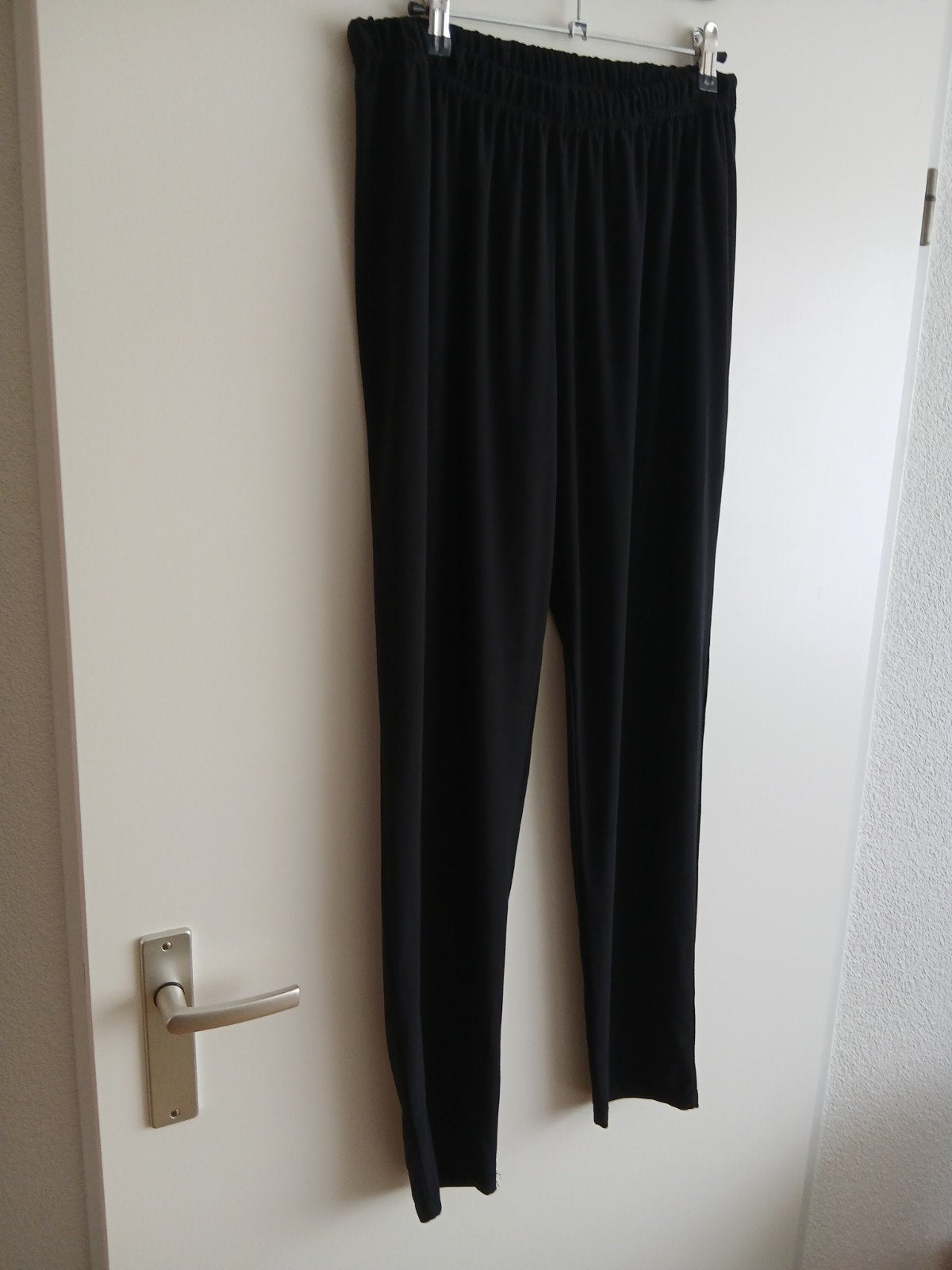 Stijlvolle nieuwe zwarte legging van MAGNA. Maat 52-54., Verzenden, Zwart, Nieuw, Magna