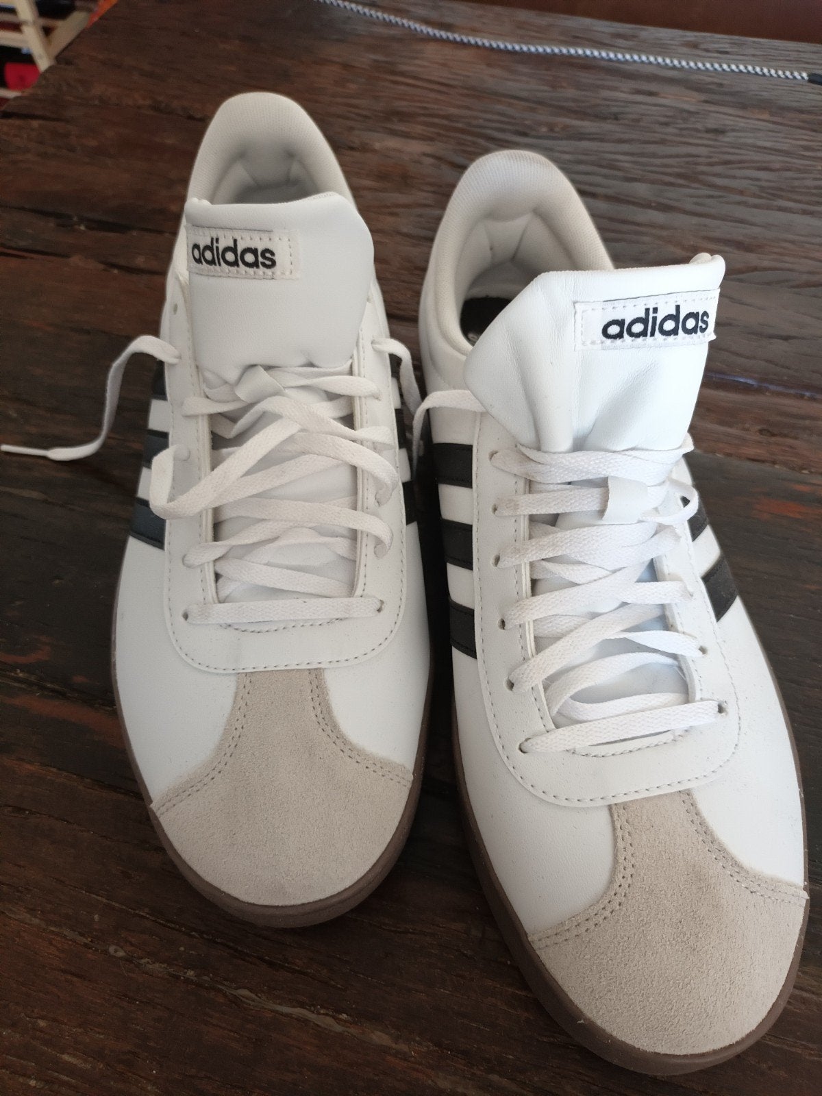 Adidas sneakers wit met zwarte strepen, Wit, Ophalen of Verzenden, Adidas, Sneakers of Gympen