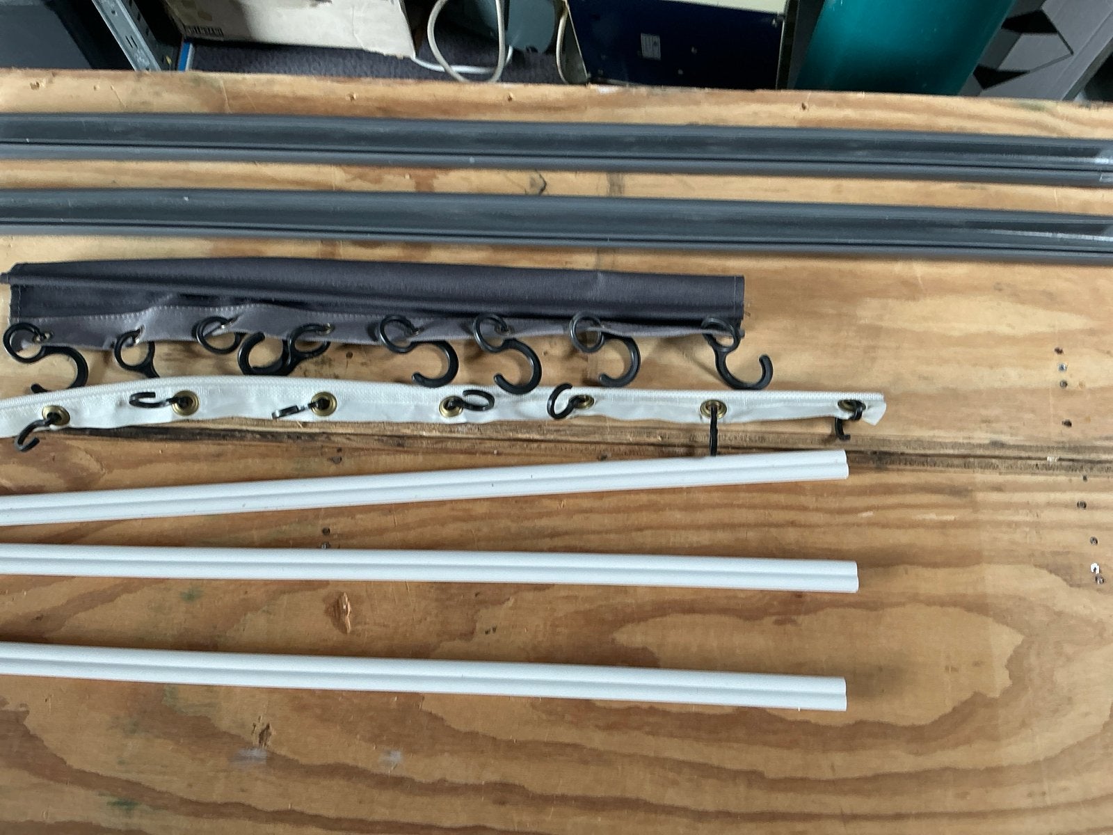 Diverse tentstokken en haringen voor tent of luifel, Caravans en Kamperen, Tentaccessoires, Ophalen of Verzenden, Gebruikt