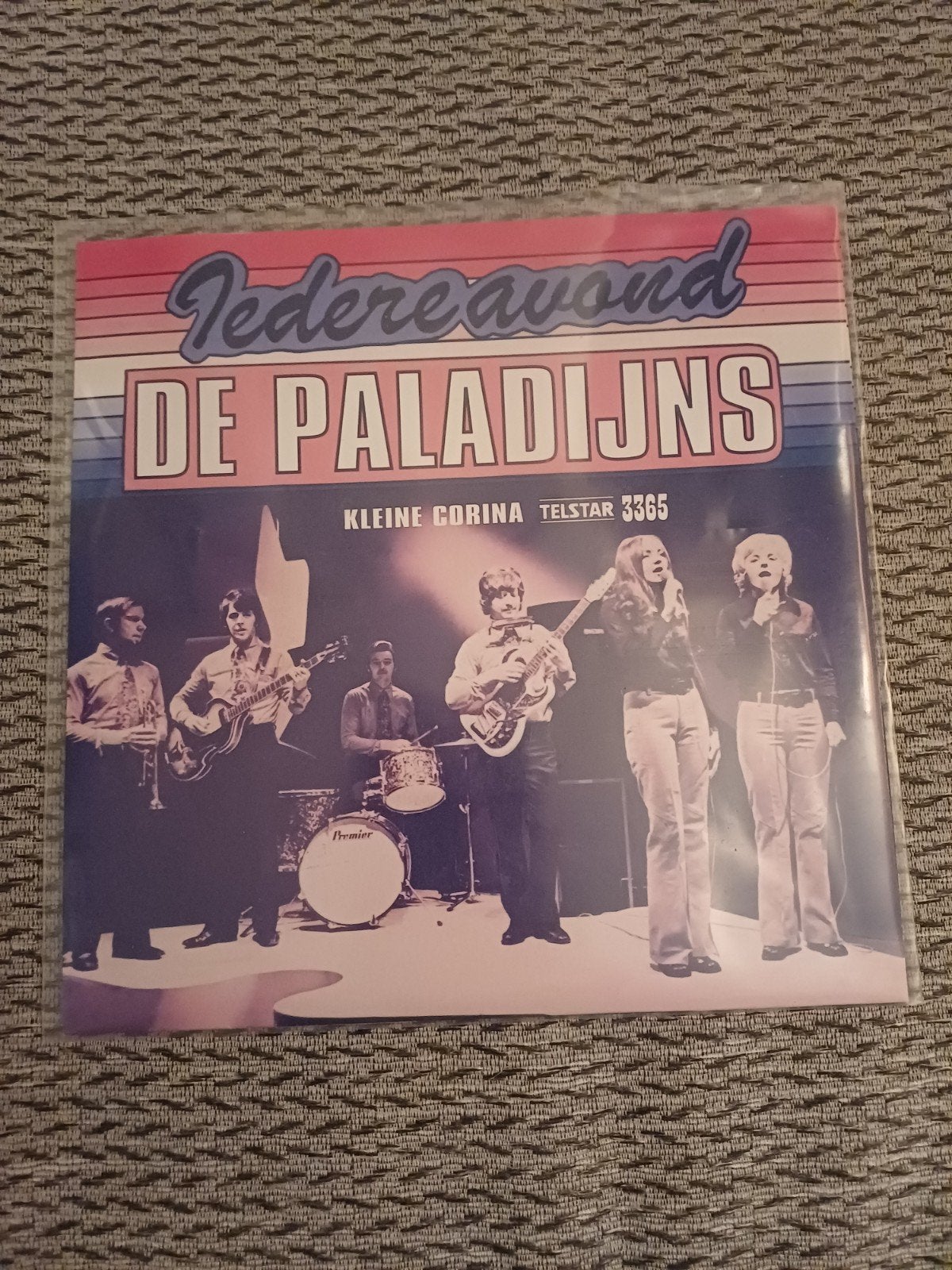 De Paladijns - Iedere Avond / Kleine Corina (Vinyl Single), Cd's en Dvd's, Ophalen of Verzenden, Zo goed als nieuw, Nederlandstalig