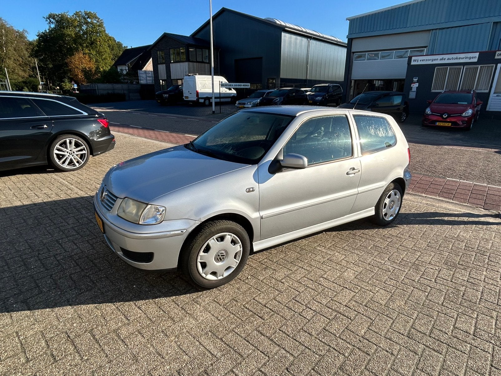 Volkswagen 2001 Grijs Polo 3deurs, Auto's, Voorwielaandrijving, 74 pk, 31 €/maand, Bedrijf