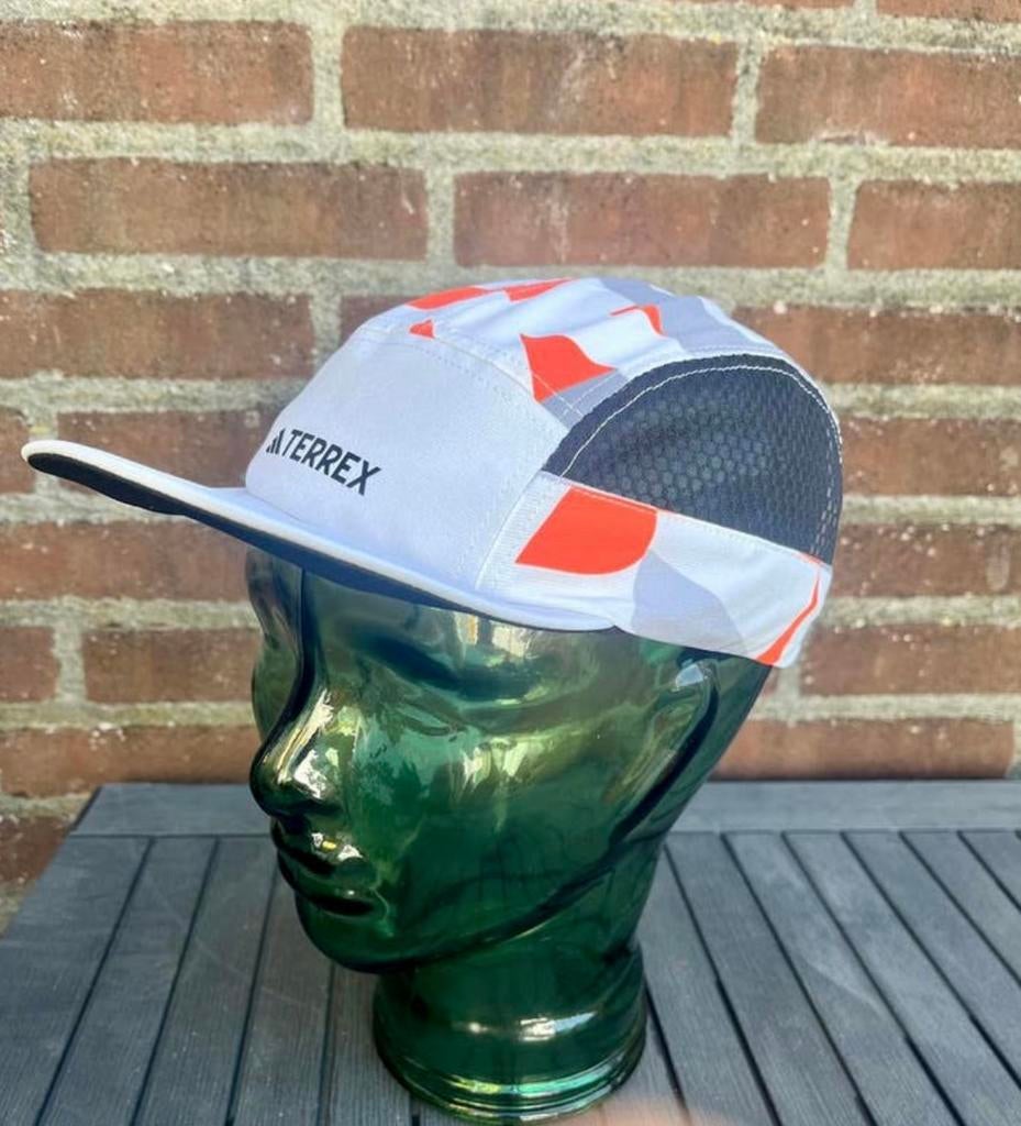 Adidas terrex running pet hardlopen marathon outdoor trail, Verzenden, Nieuw, One size fits all, Pet