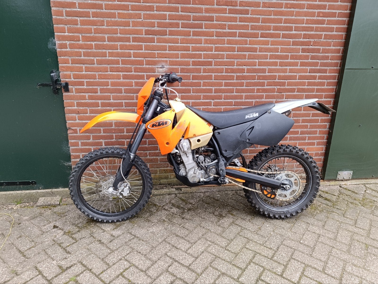 KTM EXC 520 Enduro - Krachtige off-road motor uit 2000, Motoren, Motoren | KTM, Gebruikt, Particulier, Enduro, Handgeschakeld
