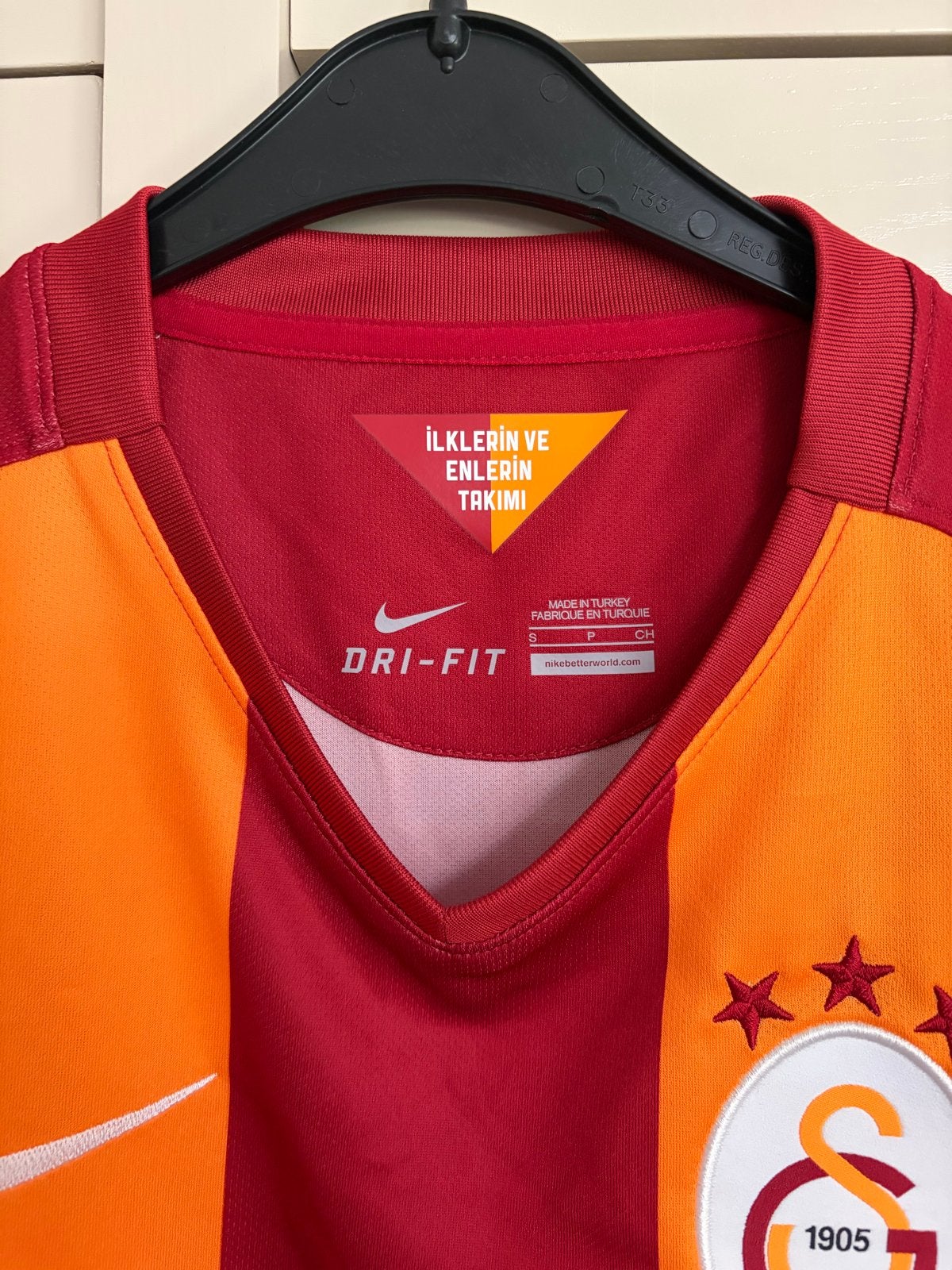 Galatasaray Thuisshirt Nike Dri-Fit Maat S, Kleding | Heren, Sportkleding, Ophalen of Verzenden, Zo goed als nieuw, Voetbal, Rood