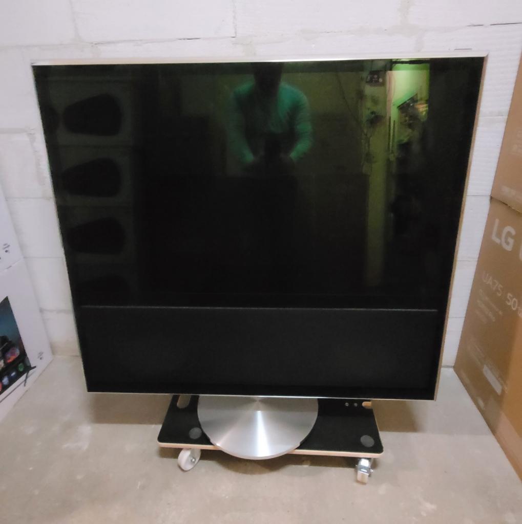 B&O BeoVision 46 Bang & Olufsen Televisie met standaard/voet, 50 Hz, 100 cm of meer, Ophalen, Overige merken