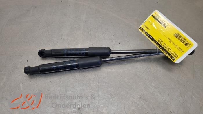 Gasdemper Motorkap rechts van een Renault Trafic, Gebruikt, -, Renault, -