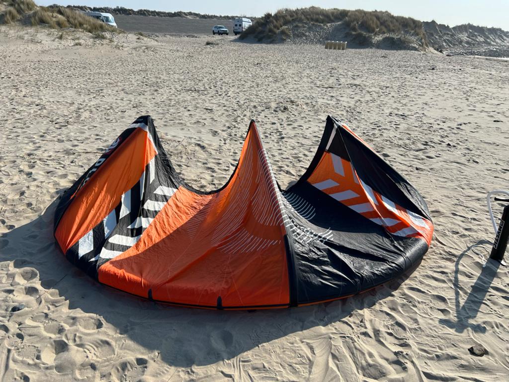 Kitesurf set: PLKB Swell V4, Ophalen, Gebruikt, Kitesurf-set, Twintip