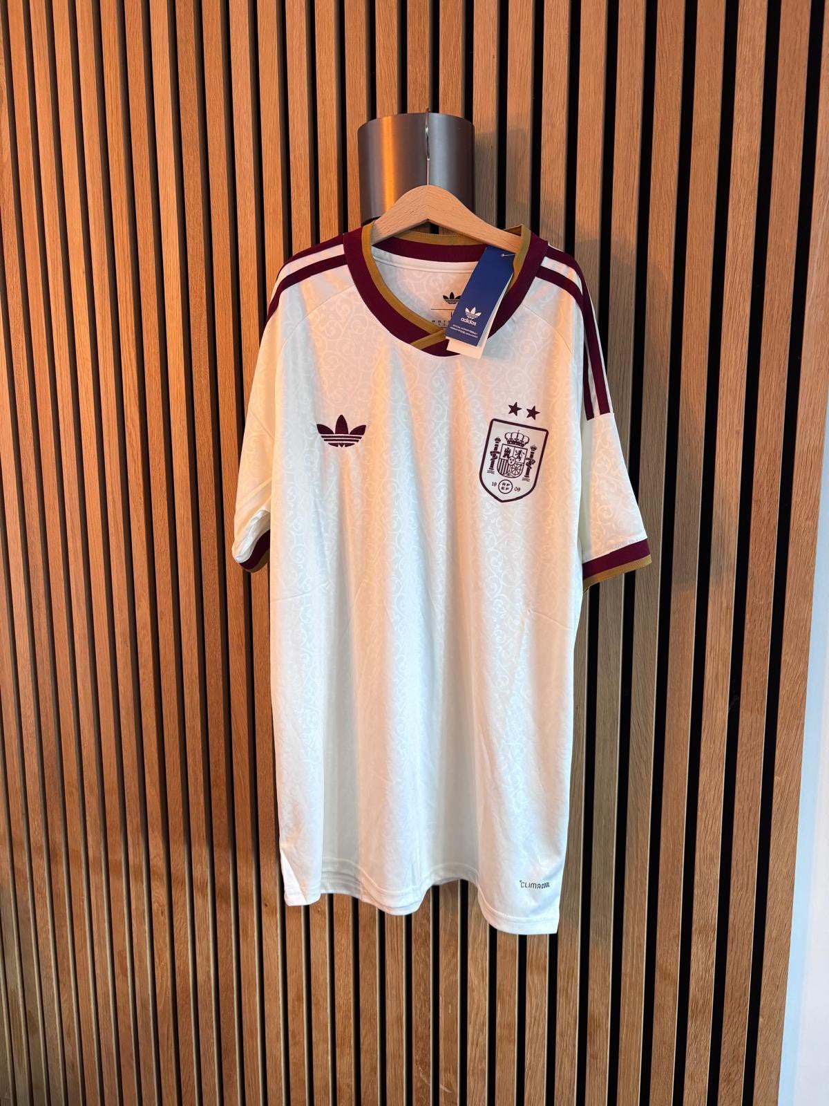 Spanje uitshirt , maat L, Kleding | Heren, Sportkleding, Maat 52/54 (L), Wit, Nieuw, Ophalen of Verzenden