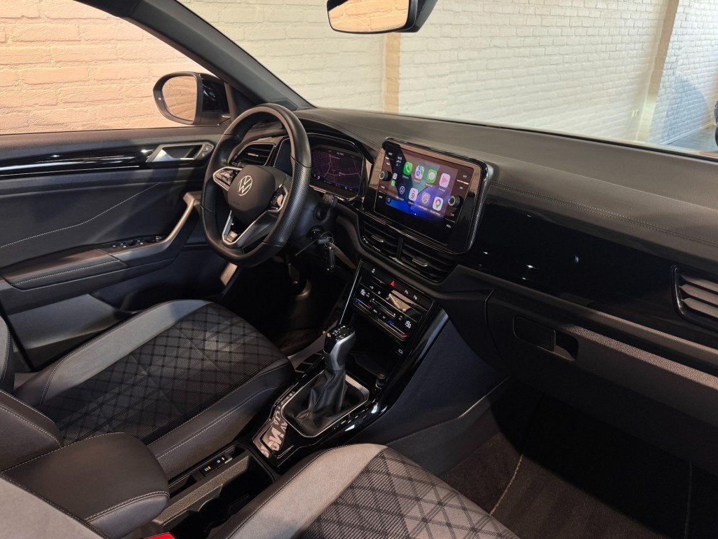 Volkswagen T-ROC 1.5 TSI R-Line Black Style Navi LED Smartli, Auto's, Volkswagen, Automaat, 4 cilinders, Electronic Stability Program (ESP)