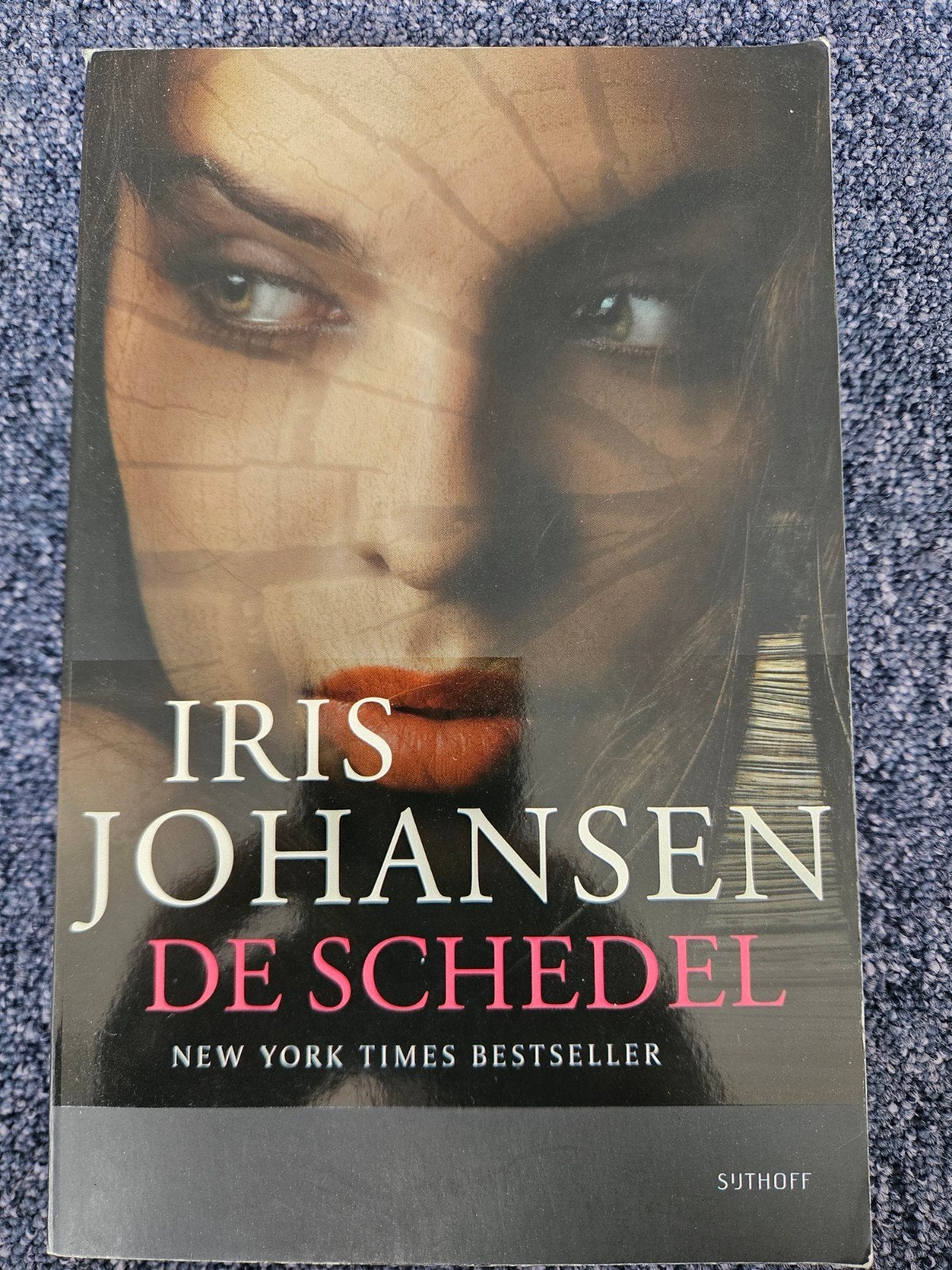Iris Johansen - De Schedel (New York Times Bestseller), Ophalen of Verzenden, Gelezen, Iris Johansen, Wereld overig