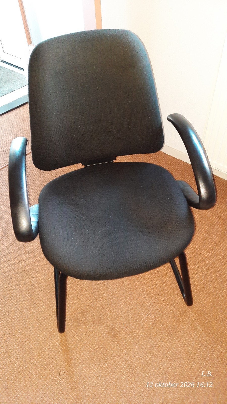 kantoor tafel en stoelen, Ophalen, Gebruikt, Zwart, Drie
