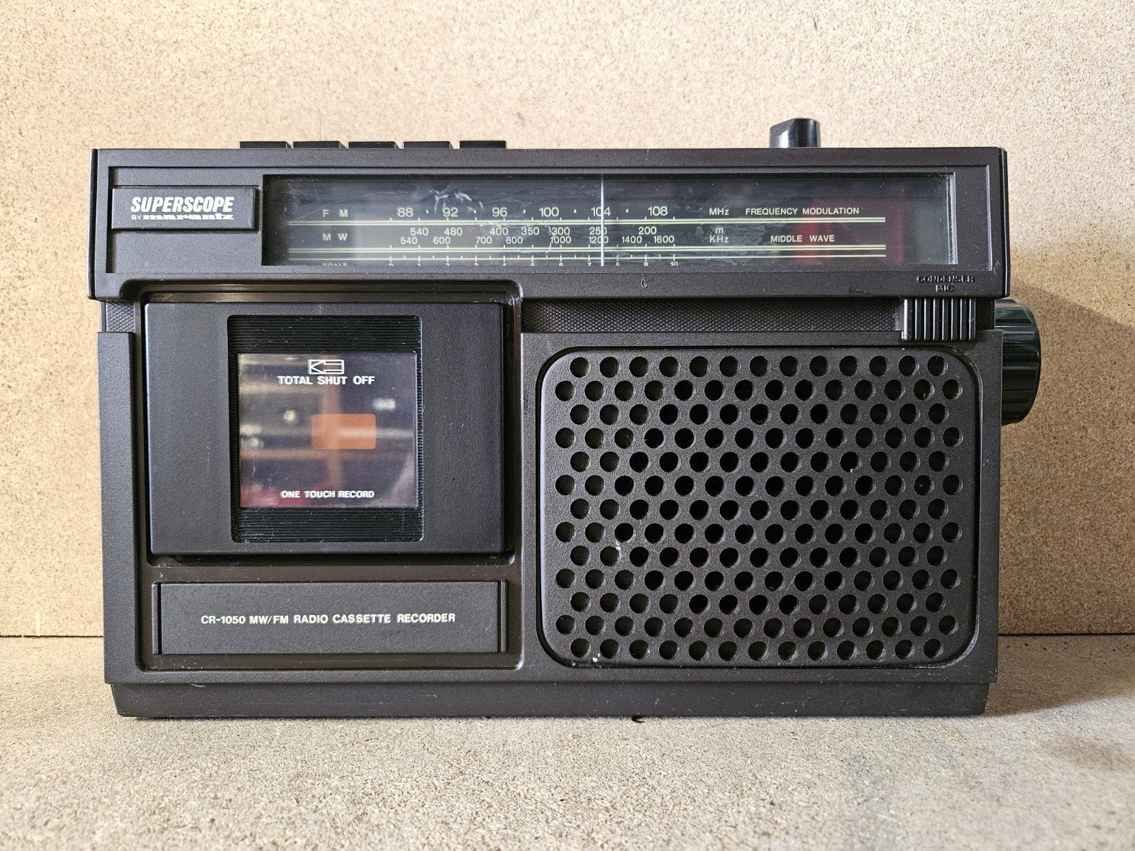 Superscope CR-1050 MW/FM Radio Cassette Recorder, Ophalen, Zo goed als nieuw, Radio