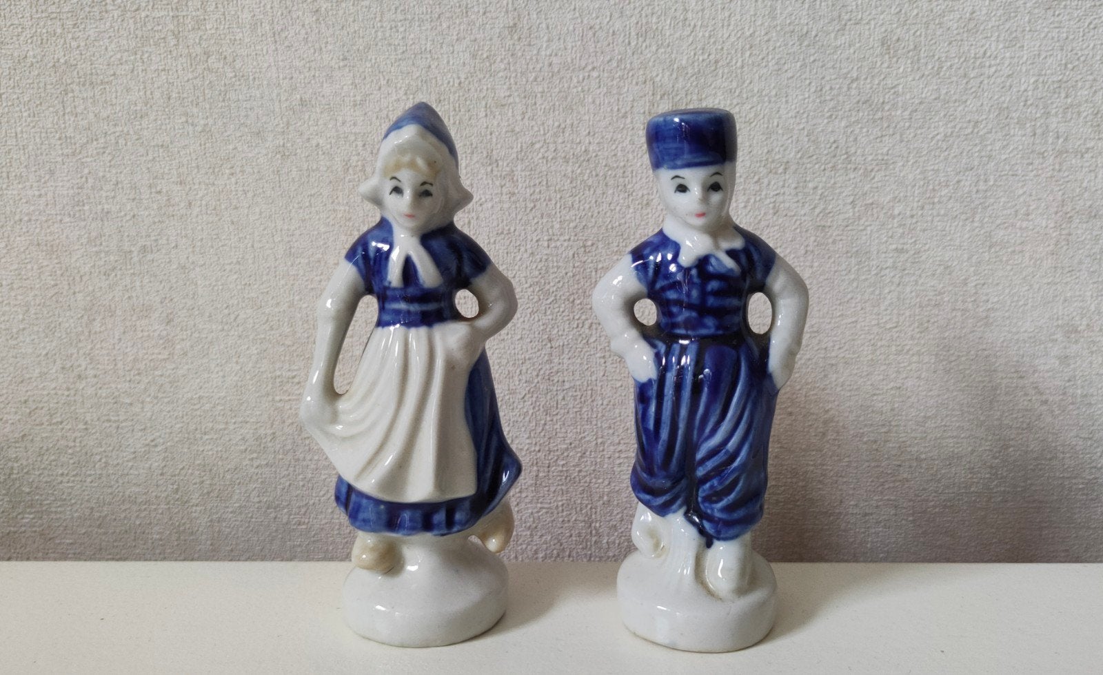 Vintage beeldjes traditioneel Nederlands paar, Antiek en Kunst, Ophalen of Verzenden