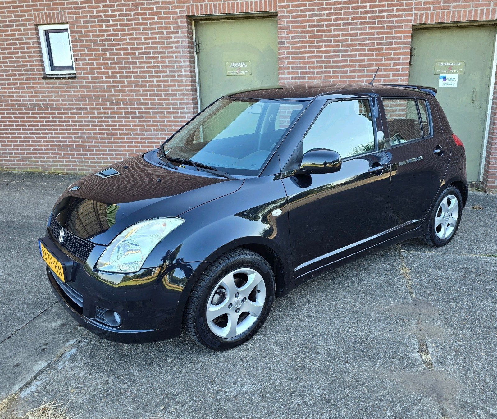 Suzuki Swift 1.3 5DRS 2007 Zwart | 1e eig | 66.000km! | NL |, Auto's, 40 €/maand, Swift, Origineel Nederlands, Te koop