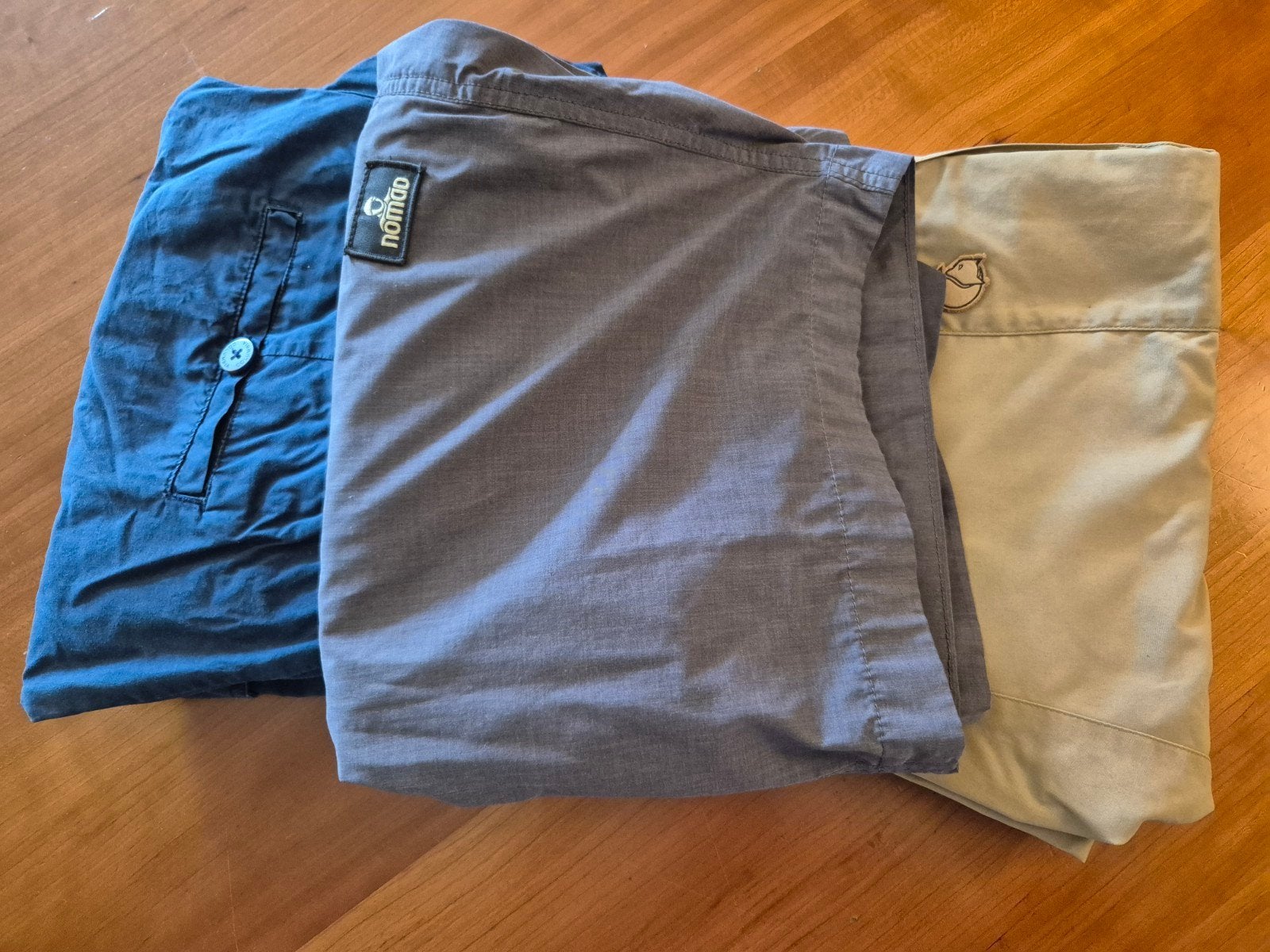 Gebruikte merk wandelbroeken Fjallraven,Nomad en Columbia, Ophalen of Verzenden, Zo goed als nieuw, Maat 52/54 (L), Beige