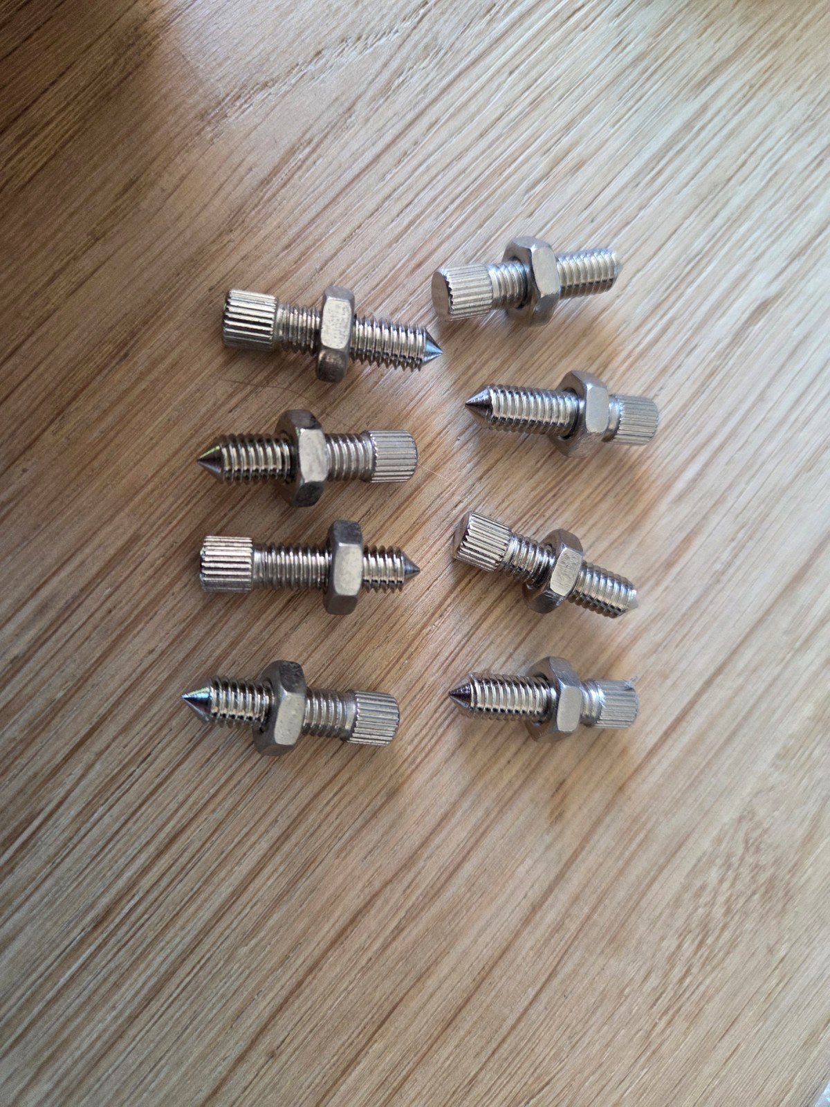 spikes voor high end luidsprekers / vloer speakers, Ophalen of Verzenden, Zo goed als nieuw, Overige merken