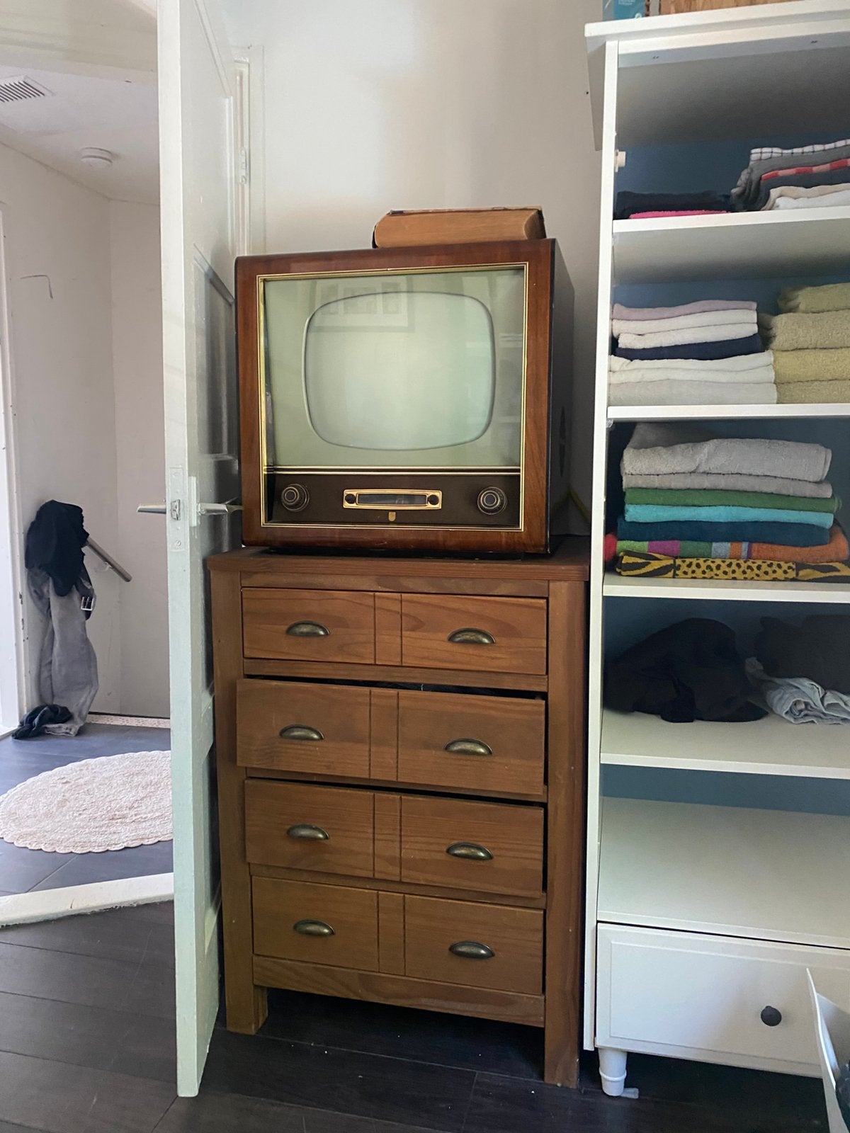 Antiek tv, Ophalen, Zo goed als nieuw