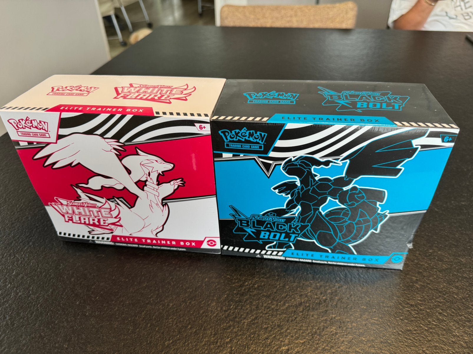 Pokemon Black Bolt & White Flare ETB set, Ophalen of Verzenden, Nieuw, Starterdeck