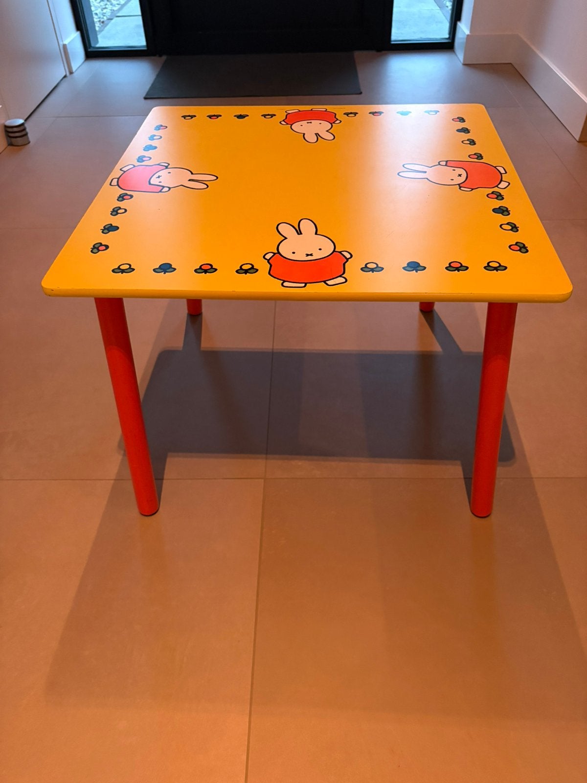 Tafel Nijntje, Ophalen, Gebruikt