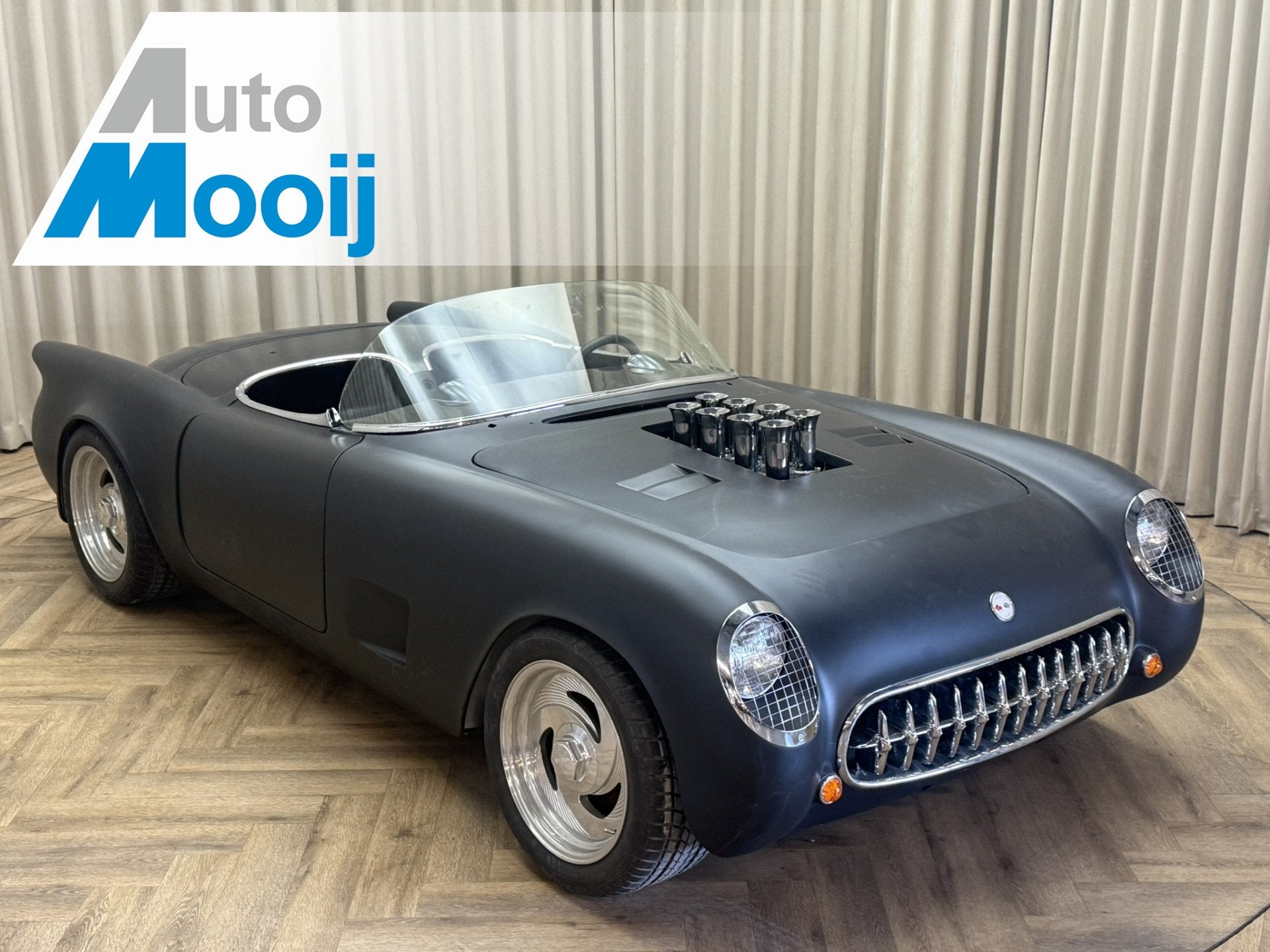 Chevrolet Corvette C1 RESTOMOD / 524Ci (7,5L) / Wilwood / Hi, Auto's, Automaat, Wit, Leder, 2 stoelen
