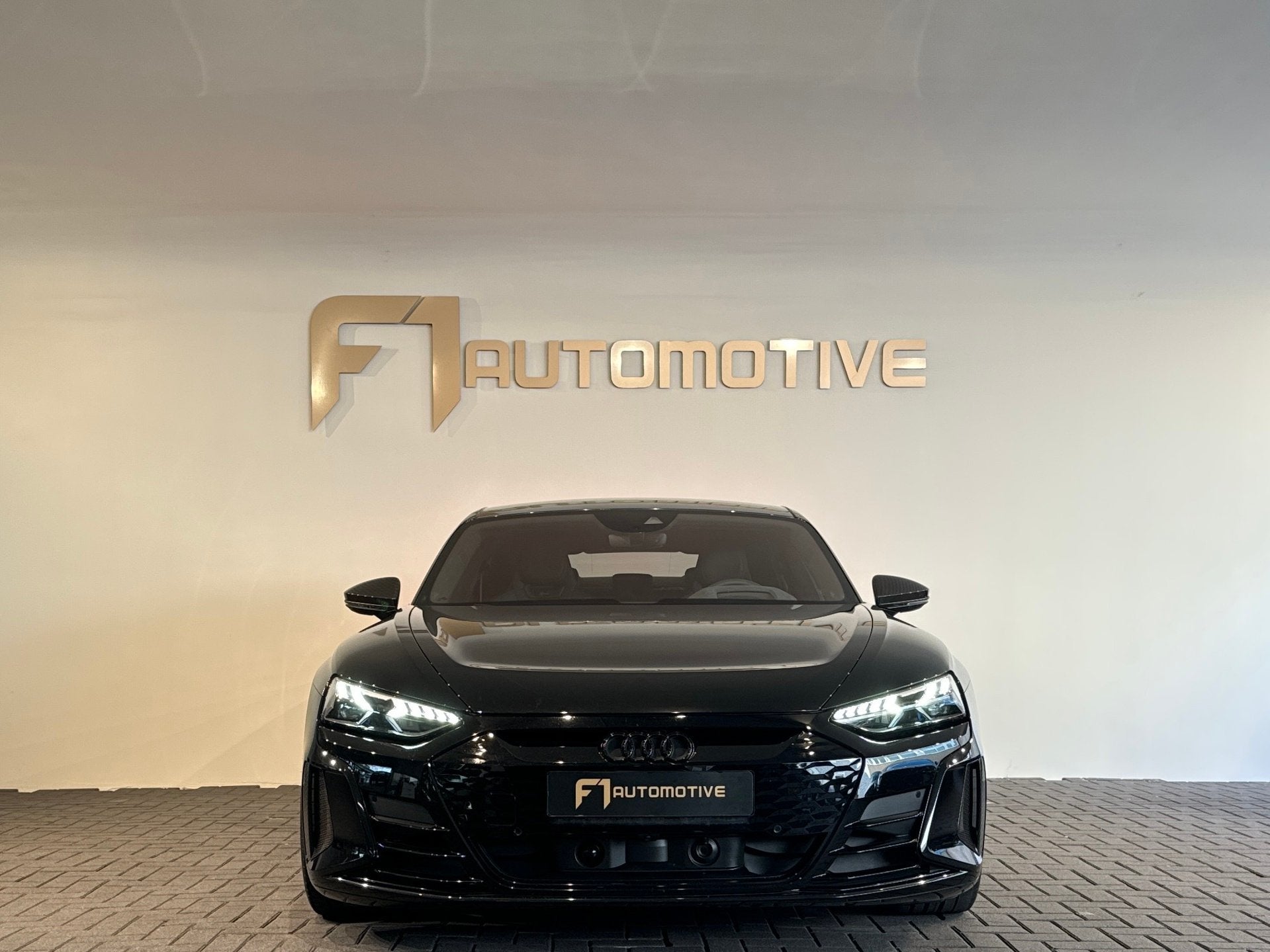 Audi E-tron GT RS 93 kWh Carbon|360|Massage|HuD|Nachtzicht, Automaat, Dealer onderhouden, Gebruikt, Adaptive Cruise Control