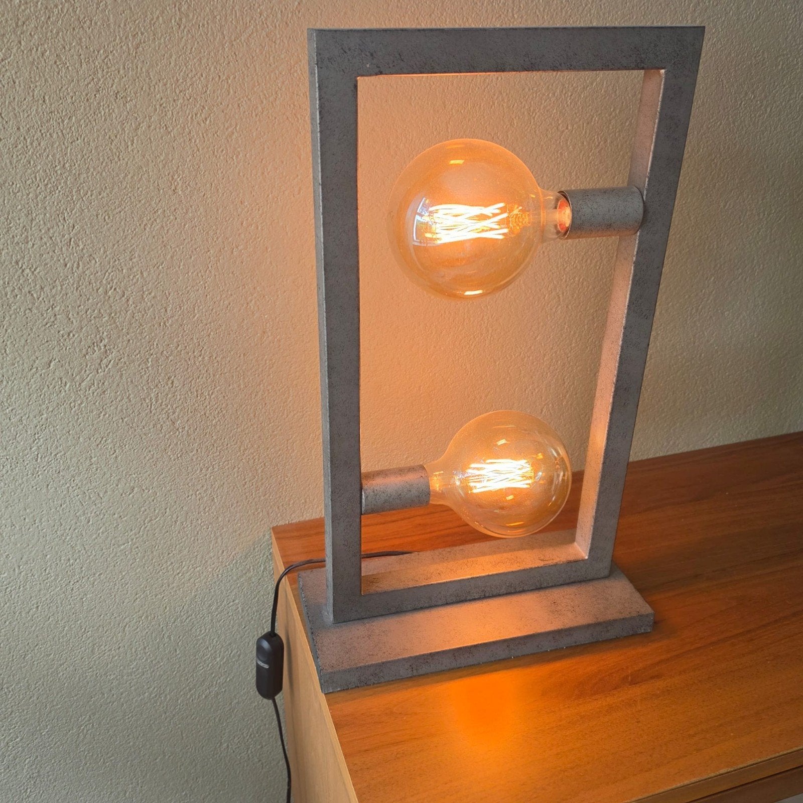 Grijze Blacksteel Tafellamp - Industrieel Design (56x30cm), Ophalen, Gebruikt, Sfeerlamp, Grijs