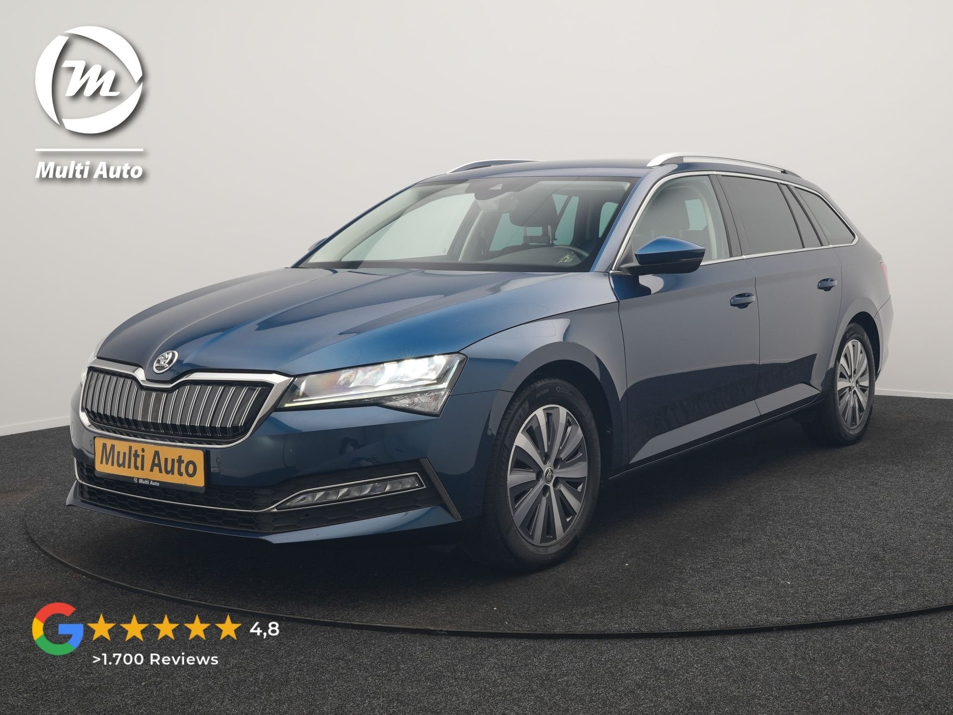 Skoda Superb Combi 1.4 TSI iV Business Edition PHEV 218pk De, Auto's, Stof, Gebruikt, Zwart, 4 cilinders
