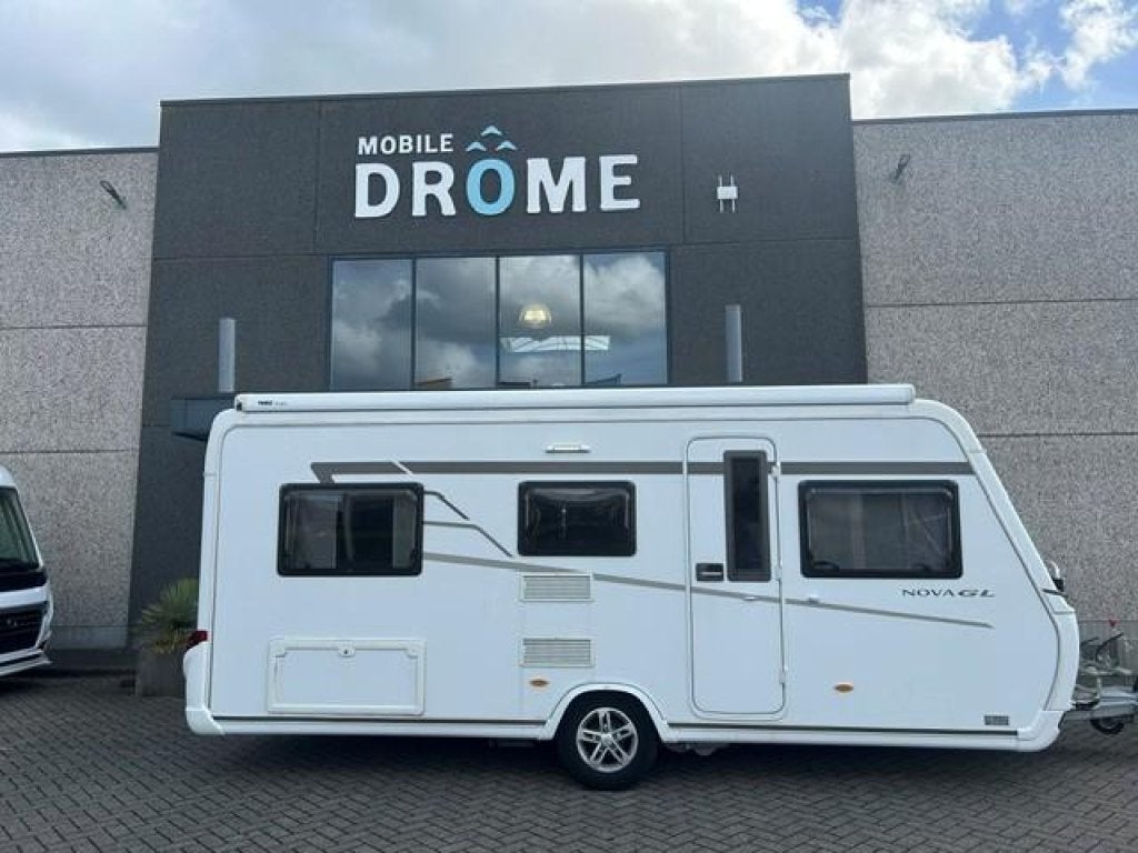 Eriba Nova GL 495 MOVER+LUIFEL+FIETSENDRA, Caravans en Kamperen, Rondzit, Bedrijf, 5 tot 6 meter, Eriba