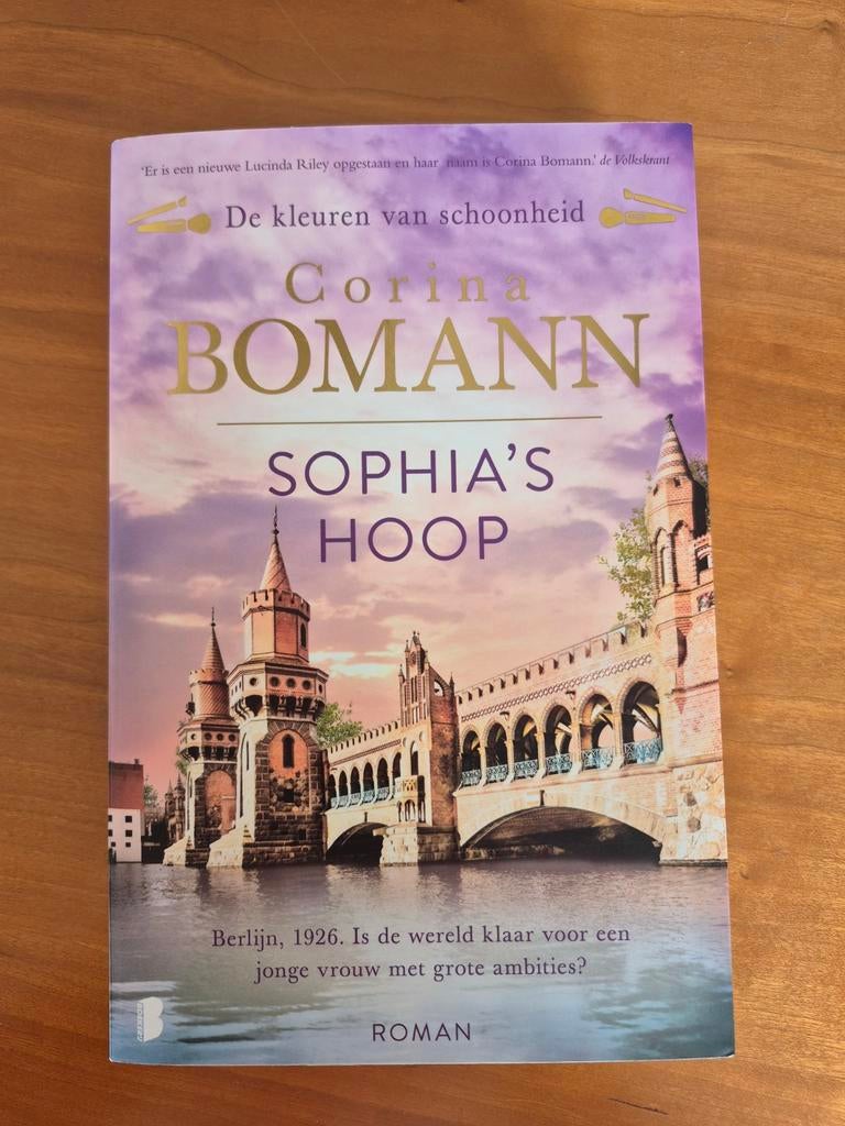Sophia's Hoop - Corina Bomann (Roman), Boeken, Romans, Ophalen of Verzenden, Zo goed als nieuw, Corina Bomann, Europa overig