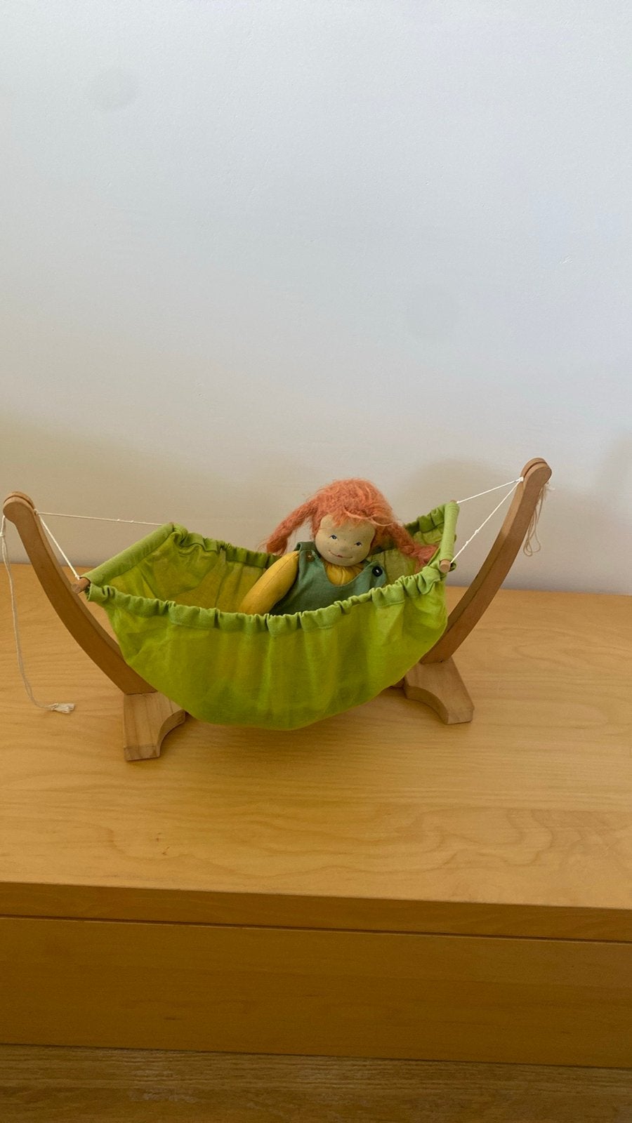 Waldorf houten poppenhangmat van Käthe Kruse, Kinderen en Baby's, Ophalen, Gebruikt, Overige typen
