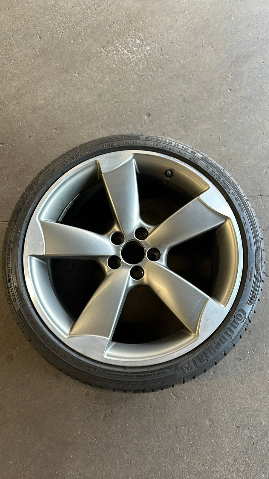 Orginele Audi A1 velgen met banden 4 stuks voor 399,99, Auto-onderdelen, Banden en Velgen, Ophalen, 18 inch, Banden en Velgen