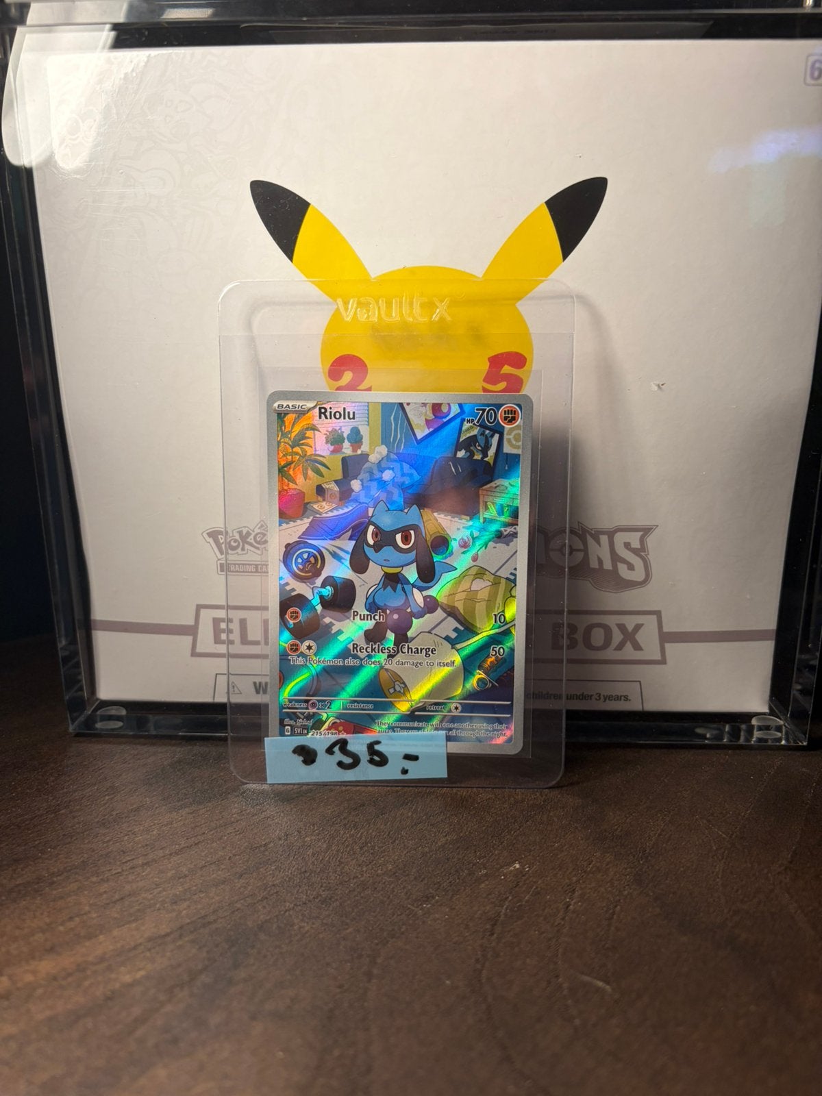 Riolu #215, Ophalen of Verzenden, Zo goed als nieuw