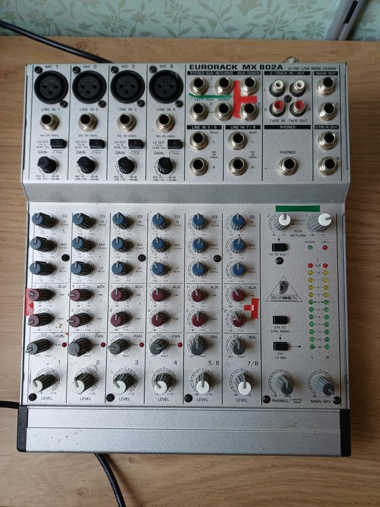 Behringer Eurorack MX802A Mixer - Compacte 8-kanaals mixer, Ophalen of Verzenden