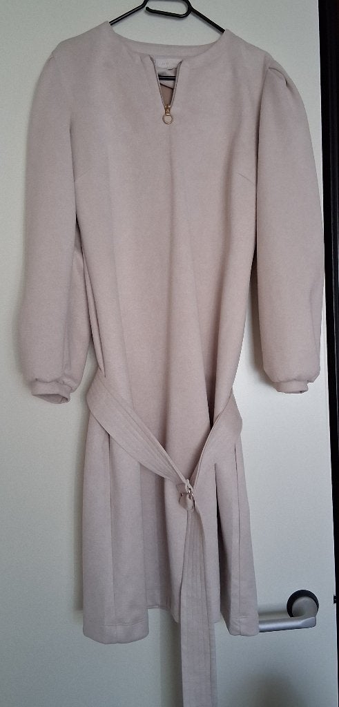 Jurk van Portlavande L, Kleding | Dames, Portlavande, Beige, Maat 42/44 (L), Ophalen of Verzenden