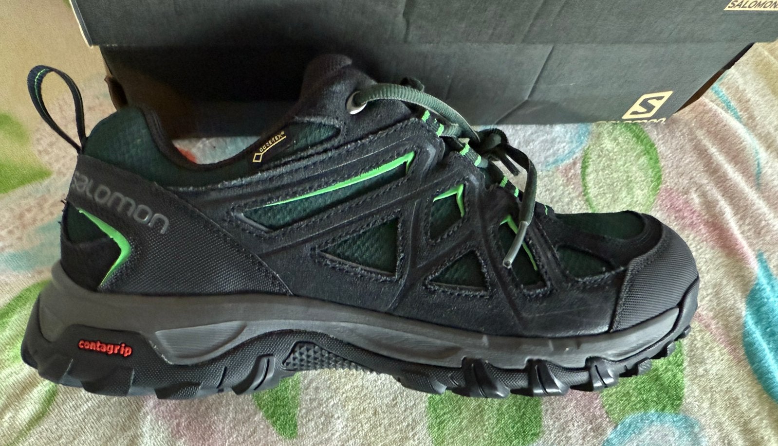 Sneakers Salomon EVASION 2 GTX, Ophalen of Verzenden, Zo goed als nieuw, Schoenen