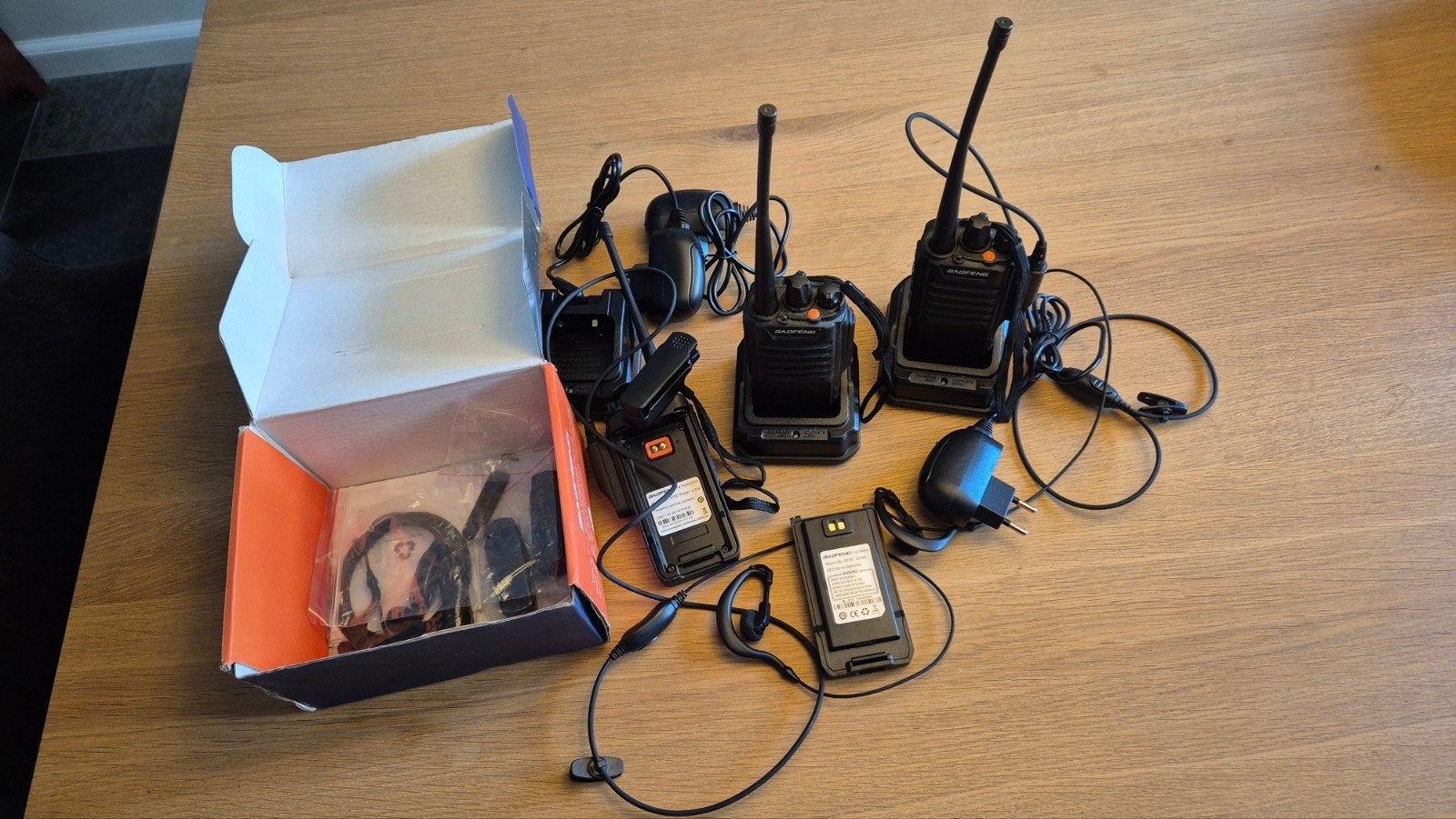 3 x Baofeng BF9700 portofoon met accessoires, 5 tot 15 km, Ophalen of Verzenden, Zo goed als nieuw, Portofoon of Walkie-talkie