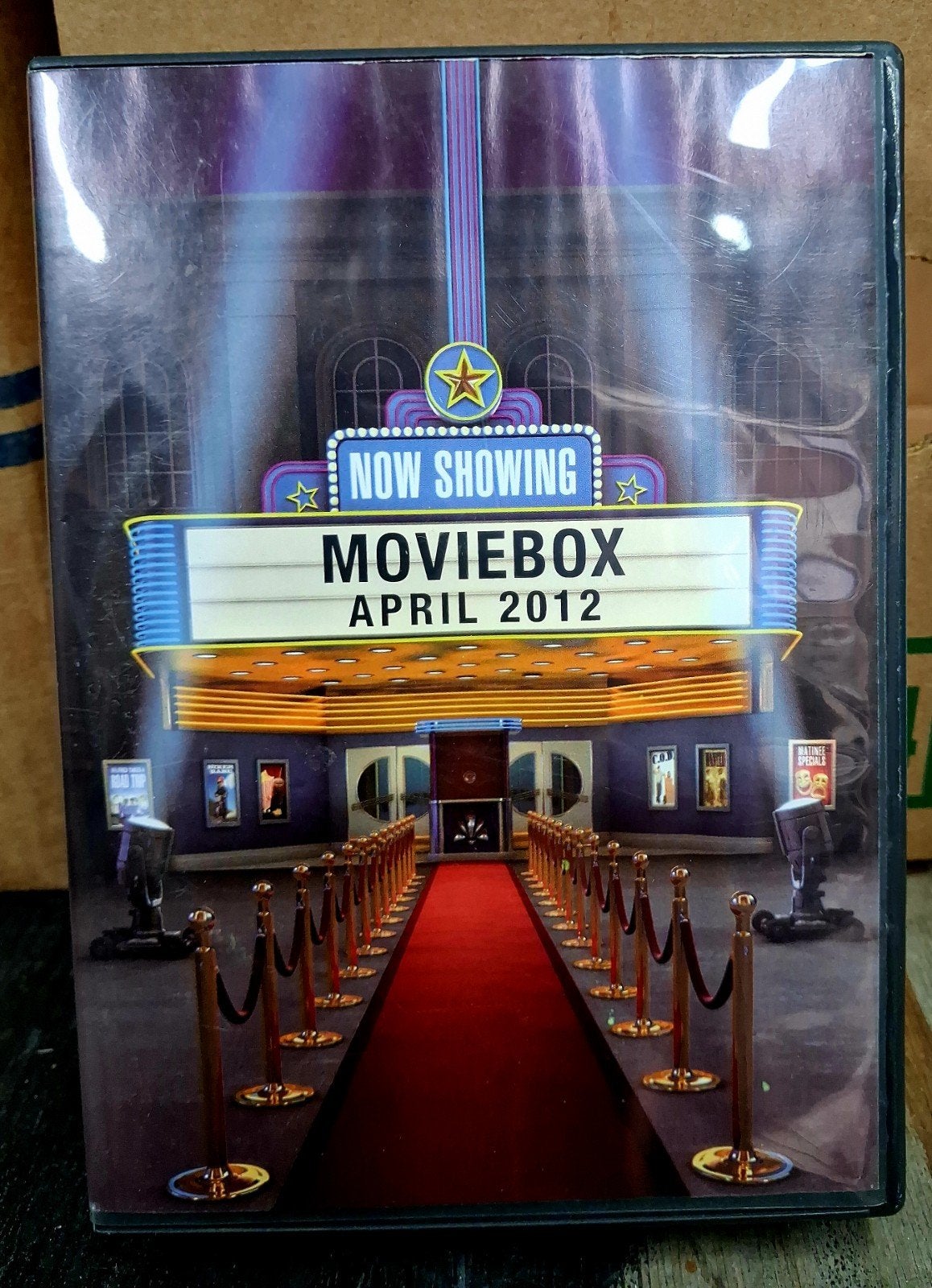 Moviebox April 2012 - 10 Films op 10 Discs, Vanaf 16 jaar, Ophalen of Verzenden, Gebruikt, Inclusief doosje