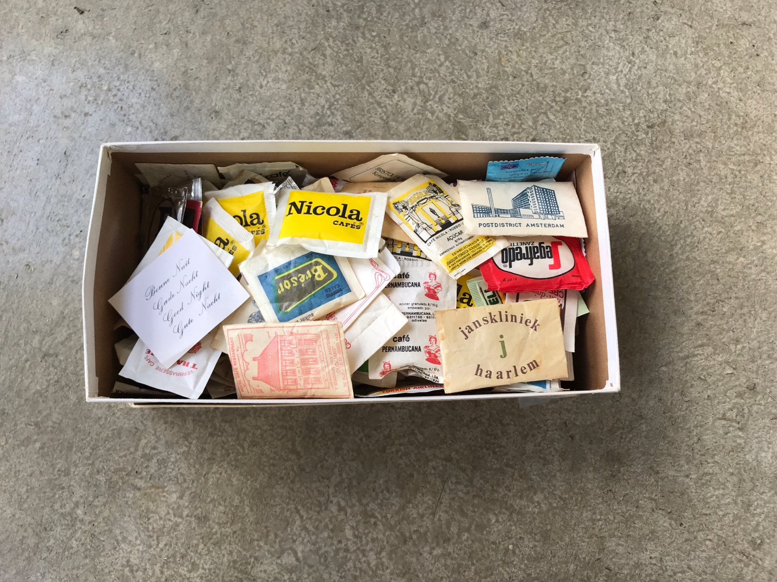 Verzameling van vintage suikerzakjes en meer, Ophalen, Gebruikt
