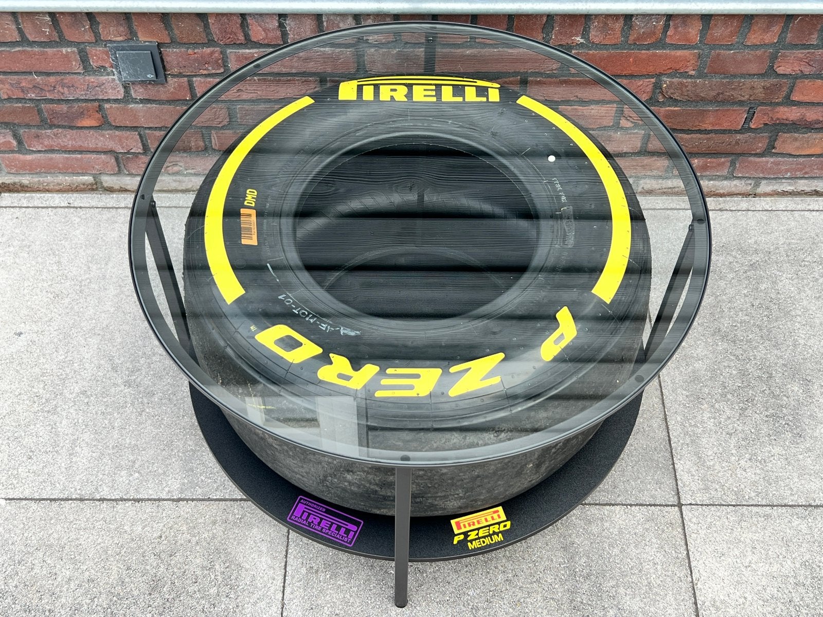 Formule 1 band tafel / salontafel, Ophalen, Zo goed als nieuw, Formule 1