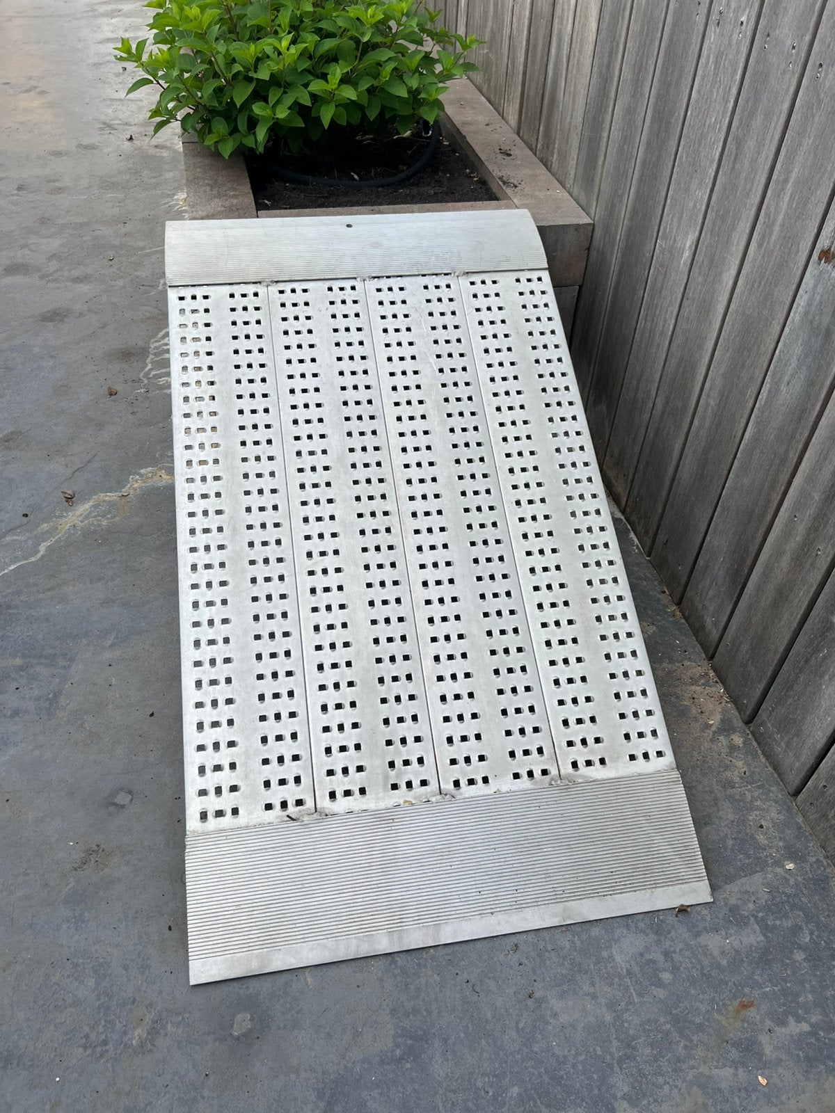 Oprijplaat aluminium, Ophalen, Gebruikt