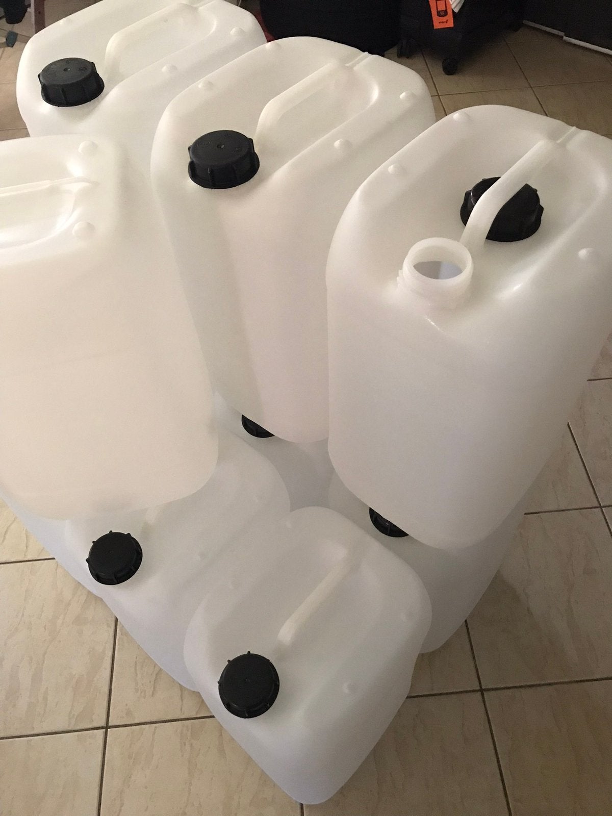 Jerrycans 20 liter jerrycan multifunctioneel jerrycan’s, Ophalen, Zo goed als nieuw