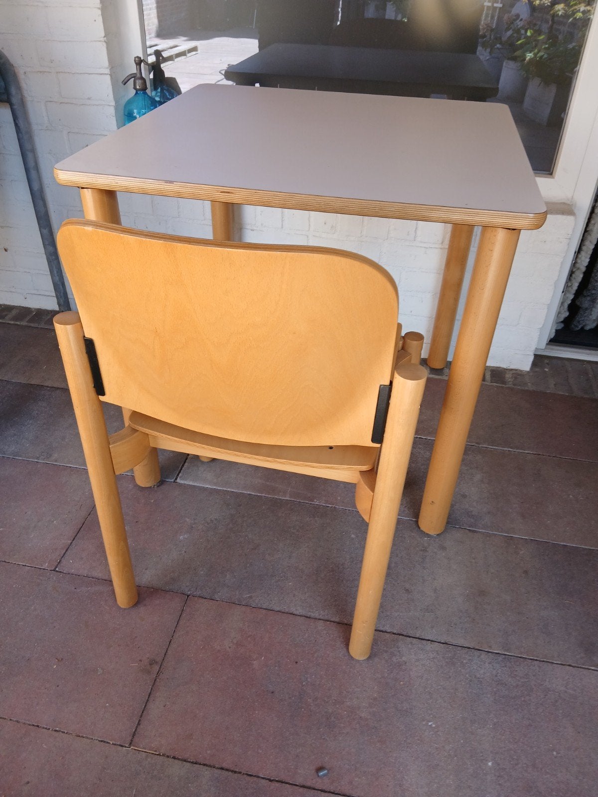 Schoolmeubilair Tafel en Stoel, Ophalen, Gebruikt, 50 tot 100 cm, Vinyl schoolmeubilair kantoor keuken