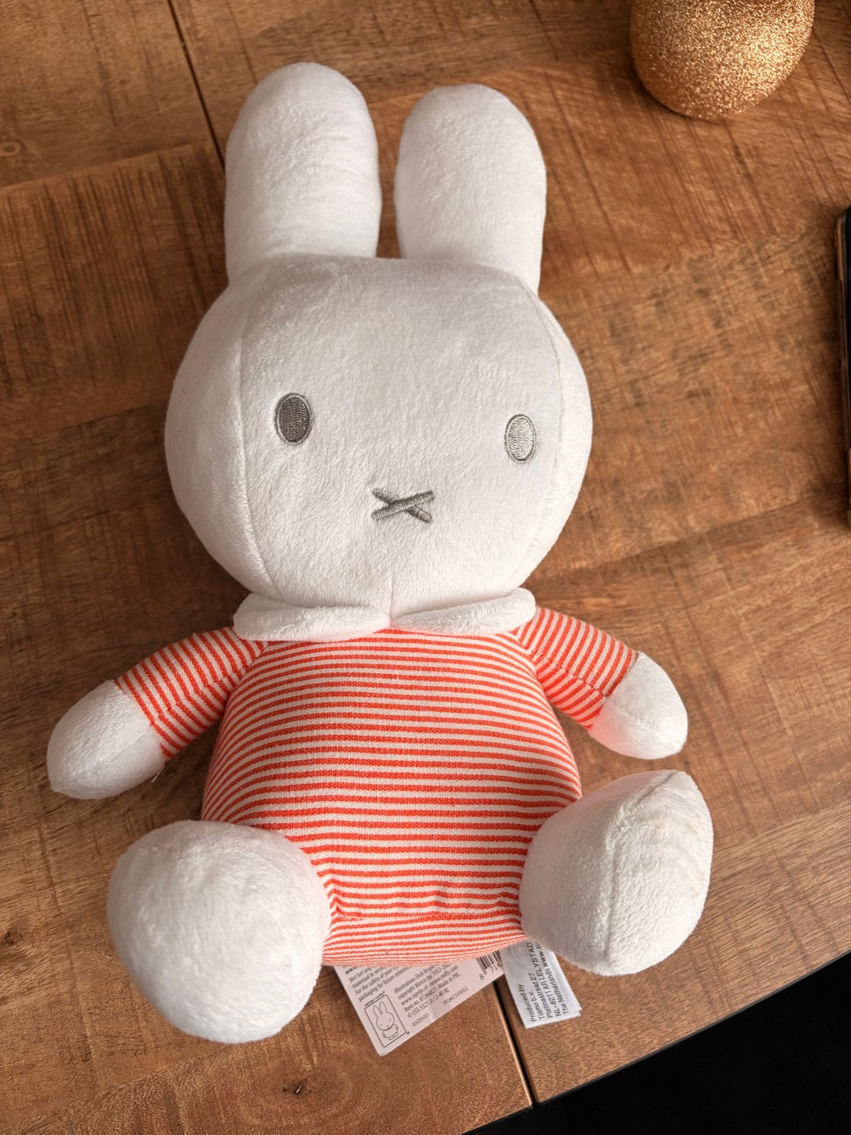 Nijntje knuffel met rood-wit gestreept shirt, Overige merken, Konijn, Nijntje, Ophalen of Verzenden
